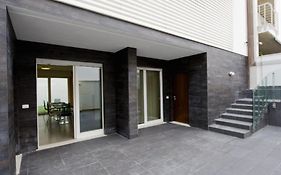 Jolie Bed And Breakfast